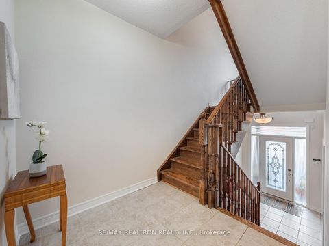 Photo 18 at 6 - 8900 Bathurst Street, Patterson, Vaughan