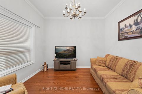 Photo 7 at 50 Argyle Street, Bellwoods, Toronto