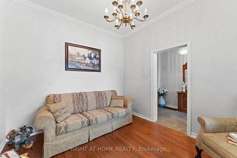 Photo 8 at 50 Argyle Street, Bellwoods, Toronto