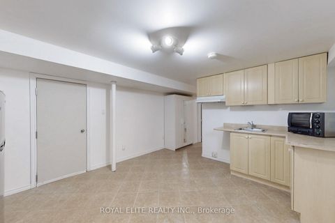 Photo 43 at 88 Millersgrove Drive, Branson, Toronto