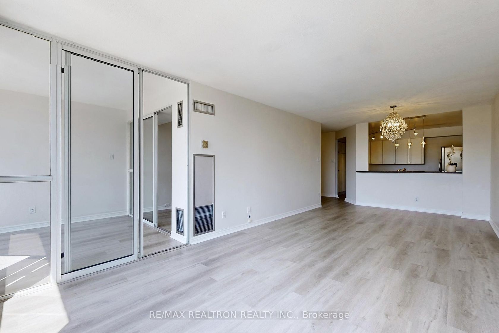 Photo 2 at 407 - 1131 Steeles Avenue W, Branson, Toronto Photo 2 at 407 - 1131 Steeles Avenue W, Branson, Toronto