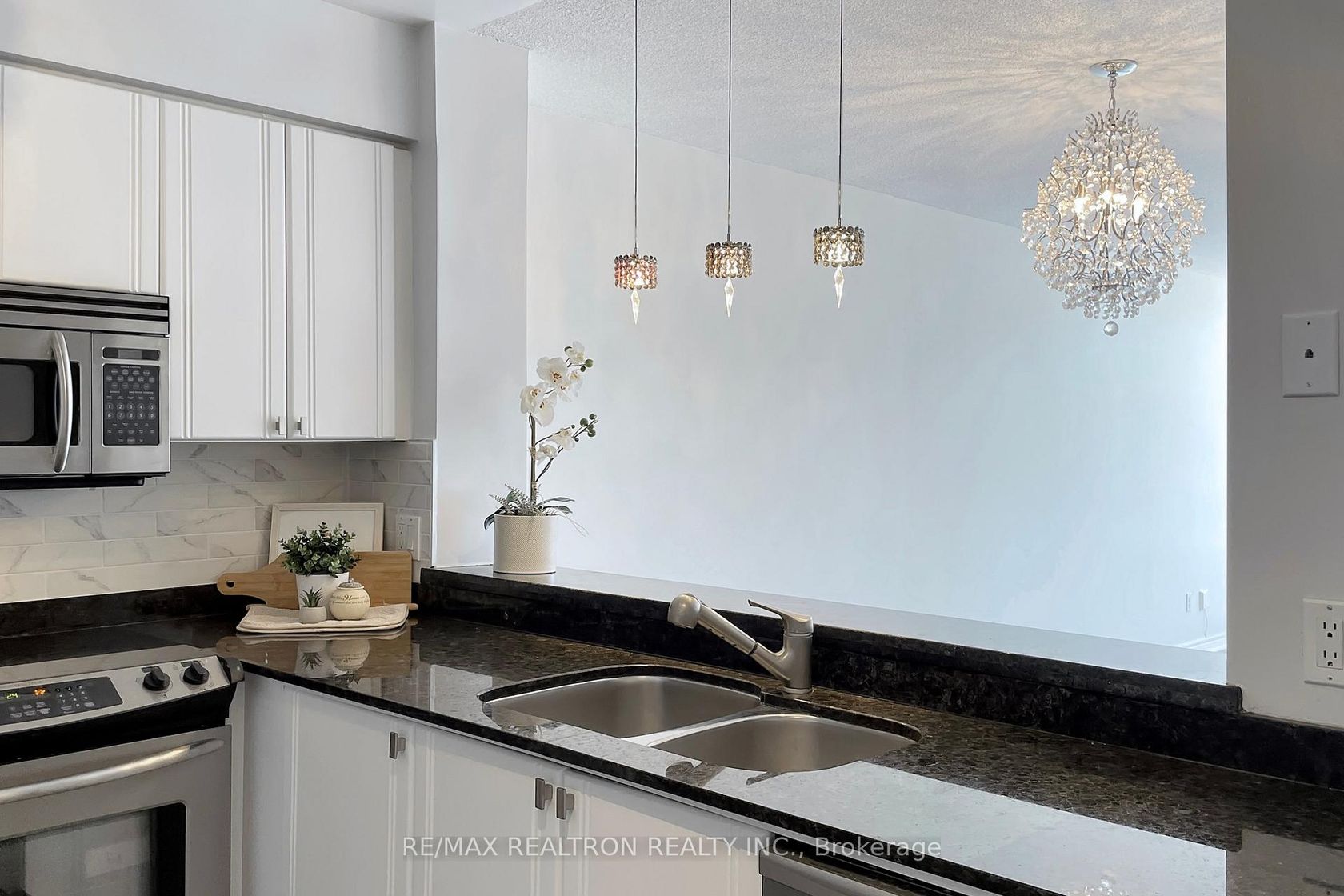 Photo 3 at 407 - 1131 Steeles Avenue W, Branson, Toronto Photo 3 at 407 - 1131 Steeles Avenue W, Branson, Toronto