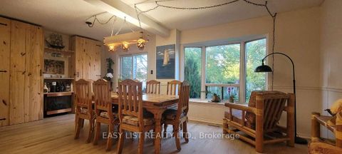 Photo 6 at 15 Miles Court, North Richvale, Richmond Hill