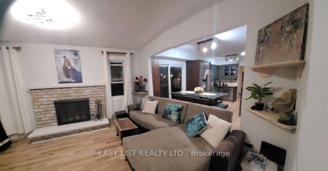 Photo 14 at 15 Miles Court, North Richvale, Richmond Hill