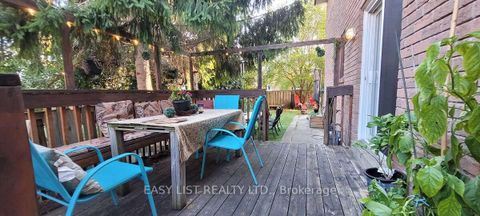 Photo 17 at 15 Miles Court, North Richvale, Richmond Hill