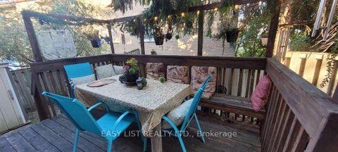 Photo 18 at 15 Miles Court, North Richvale, Richmond Hill