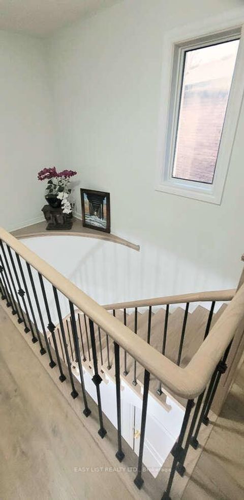 Photo 22 at 15 Miles Court, North Richvale, Richmond Hill