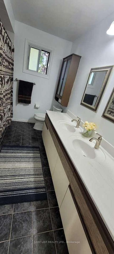 Photo 23 at 15 Miles Court, North Richvale, Richmond Hill