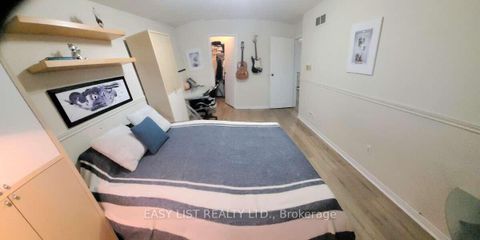 Photo 25 at 15 Miles Court, North Richvale, Richmond Hill