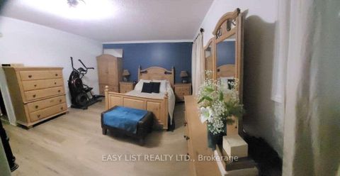 Photo 29 at 15 Miles Court, North Richvale, Richmond Hill