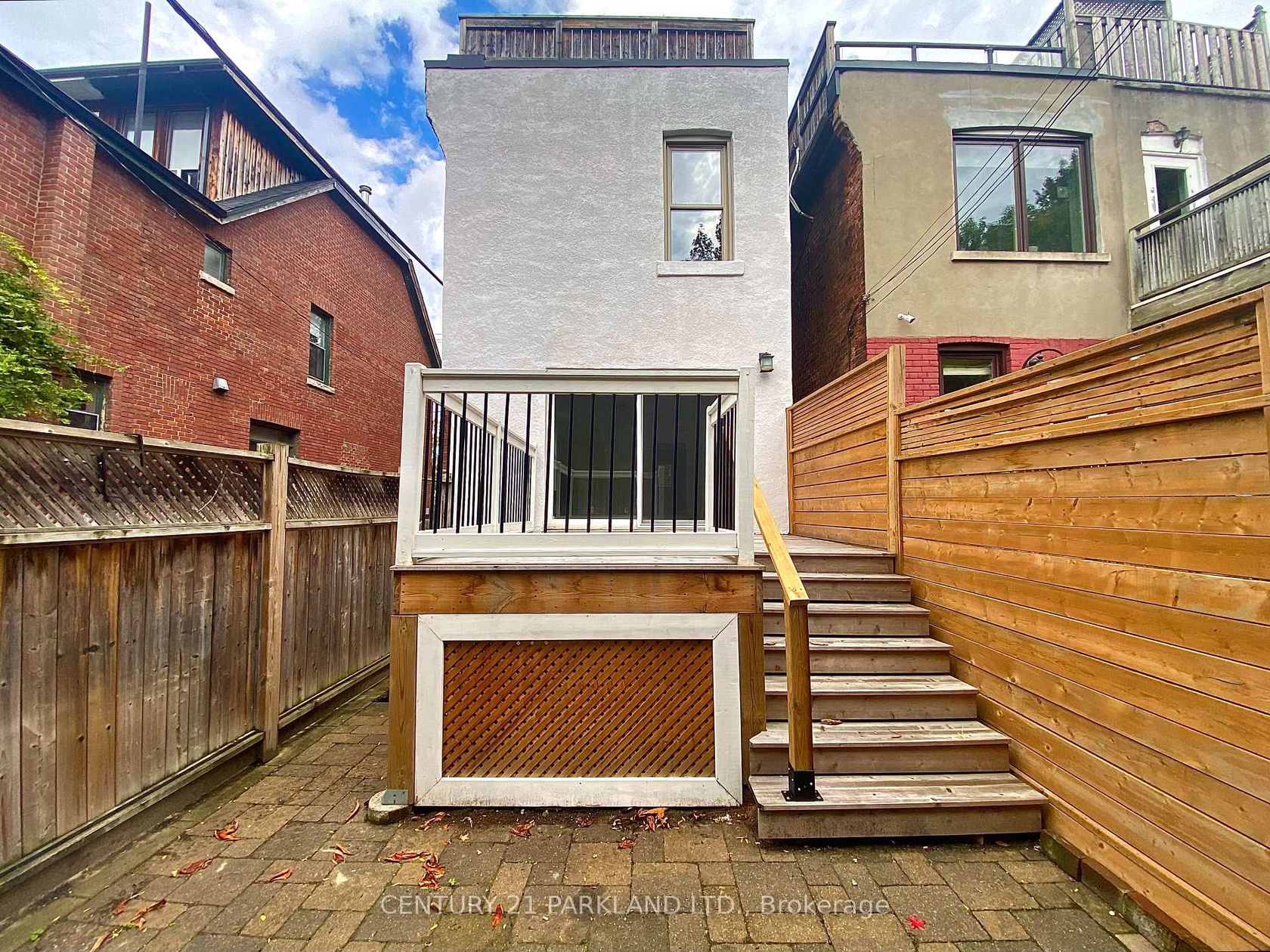 Photo 2 at 147 Winchester Street, South St. James Town, Toronto Photo 2 at 147 Winchester Street, South St. James Town, Toronto