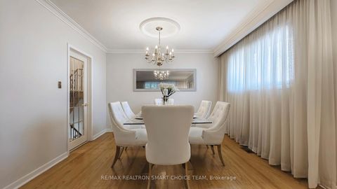 Photo 6 at 18 Brenham Crescent, Newtonbrook East, Toronto