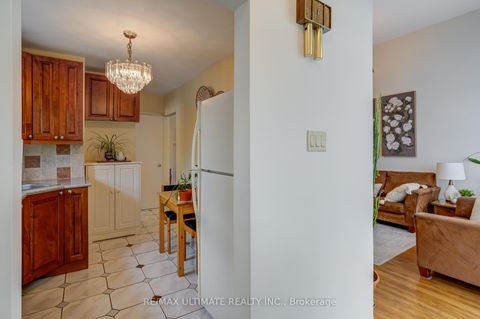 Photo 4 at 29 Clapperton Avenue, Birchmount, Toronto