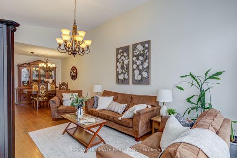Photo 9 at 29 Clapperton Avenue, Birchmount, Toronto