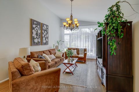 Photo 12 at 29 Clapperton Avenue, Birchmount, Toronto