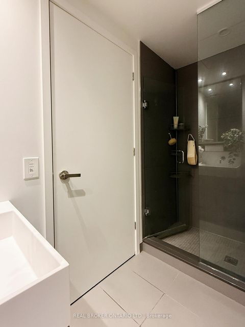 Photo 26 at 2004 - 5 Soudan Avenue, Mount Pleasant West, Toronto