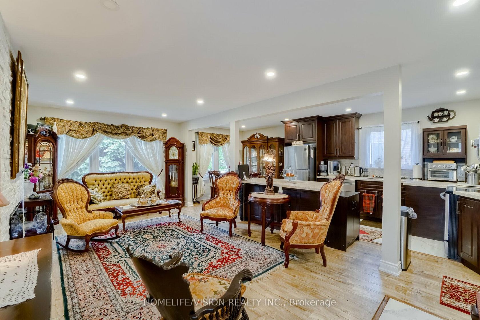 Photo 7 at 44 Armitage Drive, Maryvale, Toronto