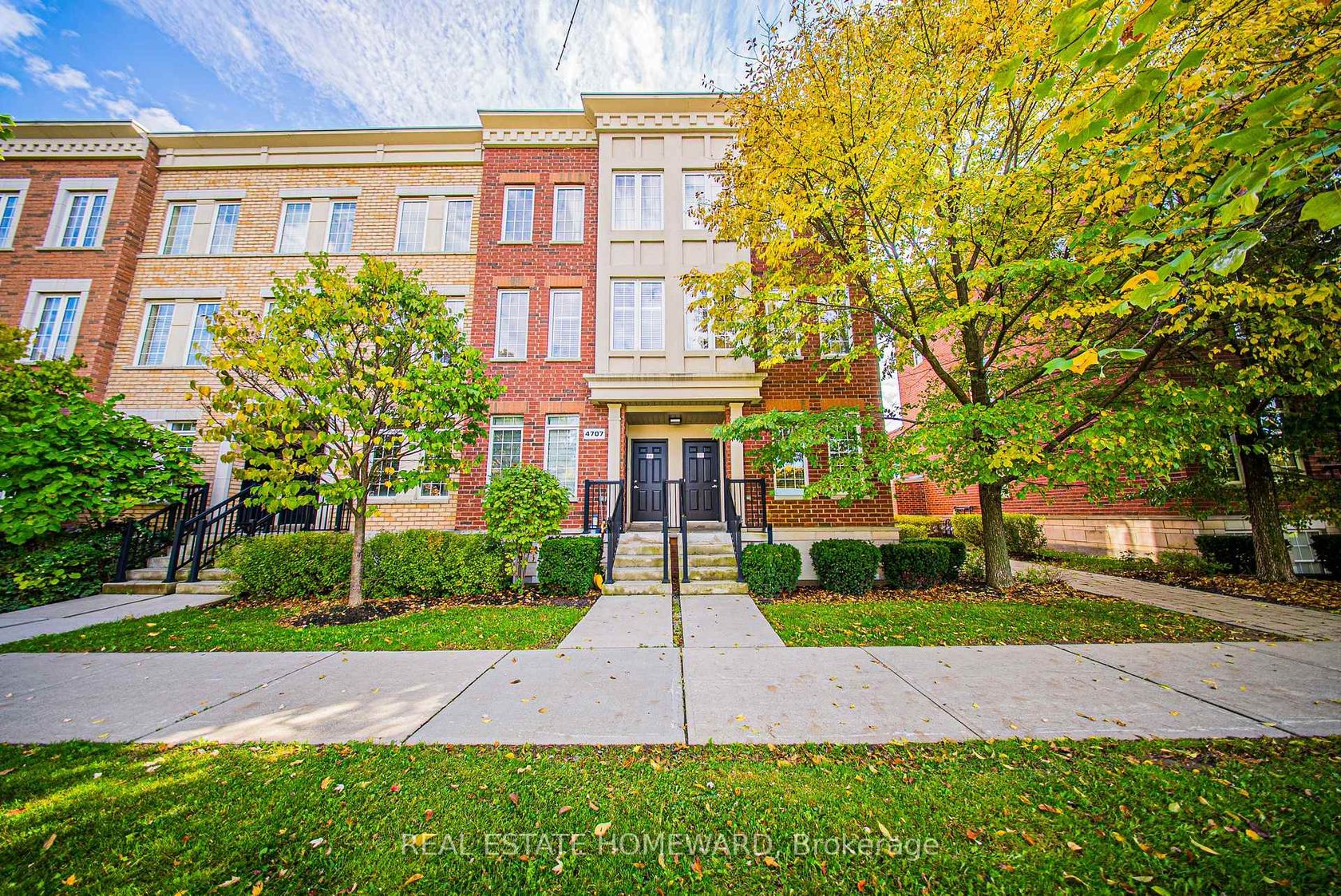 Photo 1 at 20 - 4707 Kingston Road, West Hill, Toronto Photo 1 at 20 - 4707 Kingston Road, West Hill, Toronto