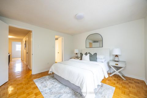 Photo 13 at 12 Outlook Garden Boulevard, Smythe, Toronto Photo 13 at 12 Outlook Garden Boulevard, Smythe, Toronto