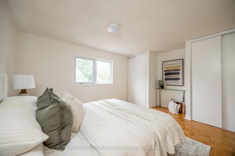 Photo 15 at 12 Outlook Garden Boulevard, Smythe, Toronto Photo 15 at 12 Outlook Garden Boulevard, Smythe, Toronto
