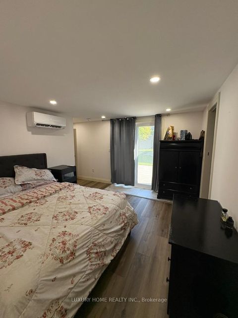 Photo 9 at 3 Hughes Street, Oak Ridges, Richmond Hill
