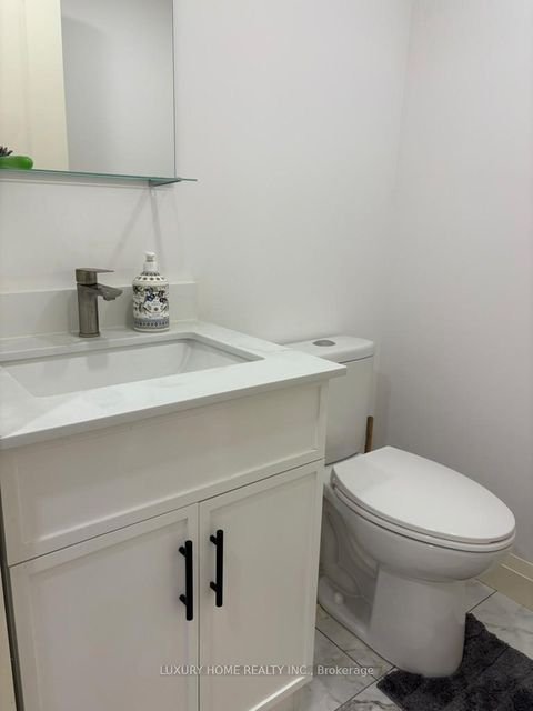 Photo 13 at 3 Hughes Street, Oak Ridges, Richmond Hill