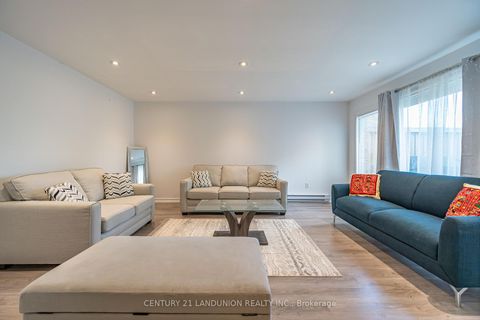 Photo 9 at 111 Milestone Crescent, Aurora Village, Aurora