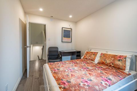 Photo 26 at 111 Milestone Crescent, Aurora Village, Aurora