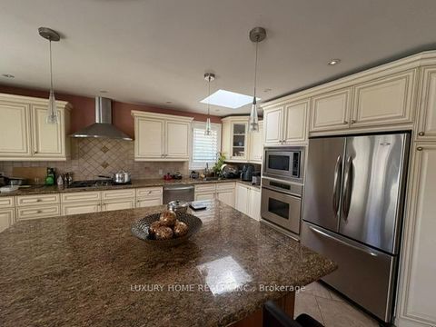 Photo 6 at 192 King Road, Oak Ridges, Richmond Hill