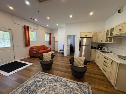 Photo 11 at 192 King Road, Oak Ridges, Richmond Hill