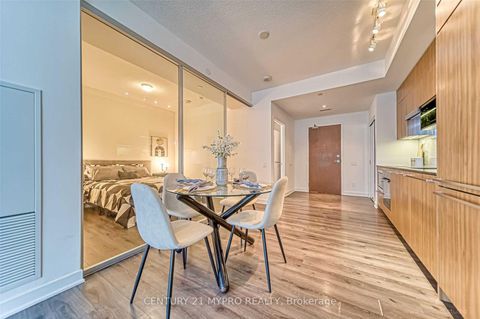 Photo 8 at 807 - 90 Queens Wharf Road S, Waterfront Communities C1, Toronto