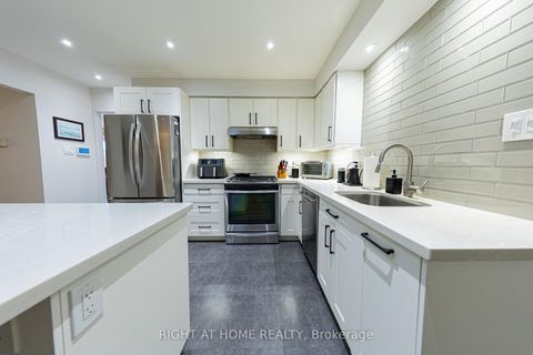 Photo 17 at 27 Bigwin Drive, Aurora Heights, Aurora
