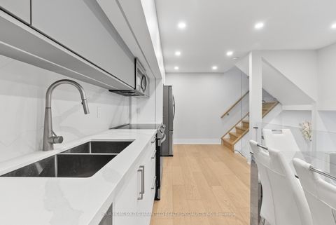 Photo 8 at 146 MILESTONE Crescent, Aurora Village, Aurora Photo 8 at 146 MILESTONE Crescent, Aurora Village, Aurora