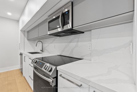 Photo 9 at 146 MILESTONE Crescent, Aurora Village, Aurora