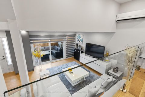 Photo 11 at 146 MILESTONE Crescent, Aurora Village, Aurora Photo 11 at 146 MILESTONE Crescent, Aurora Village, Aurora