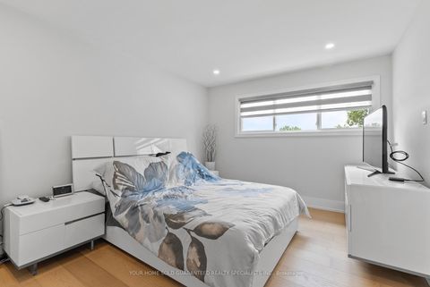 Photo 13 at 146 MILESTONE Crescent, Aurora Village, Aurora Photo 13 at 146 MILESTONE Crescent, Aurora Village, Aurora