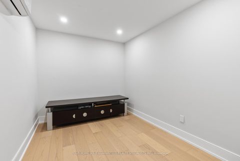 Photo 20 at 146 MILESTONE Crescent, Aurora Village, Aurora Photo 20 at 146 MILESTONE Crescent, Aurora Village, Aurora