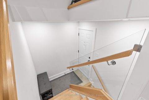 Photo 24 at 146 MILESTONE Crescent, Aurora Village, Aurora