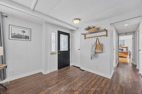 Photo 4 at 4 Linden Lane, Rural Innisfil, Innisfil