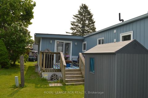 Photo 38 at 4 Linden Lane, Rural Innisfil, Innisfil