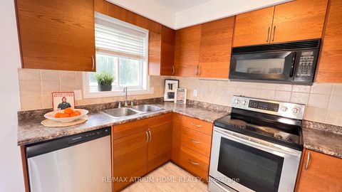 Photo 8 at 124 Monique Crescent, East Bayfield, Barrie