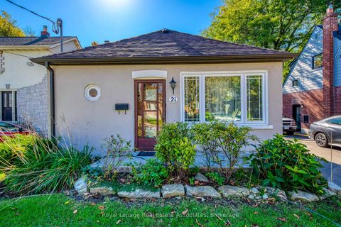 Photo 5 at 21 Brenton Street, Crescent Town, Toronto