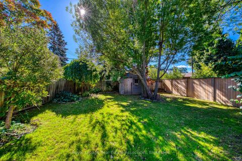 Photo 37 at 21 Brenton Street, Crescent Town, Toronto