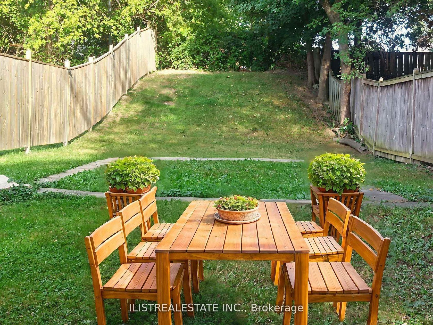 Photo 12 at 43 Anaconda Avenue, Birchmount, Toronto Photo 12 at 43 Anaconda Avenue, Birchmount, Toronto