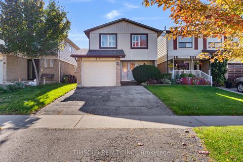 Photo 1 at 47 Carolbreen Square, Agincourt North, Toronto