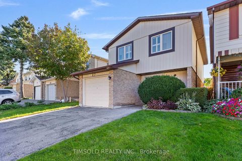 Photo 2 at 47 Carolbreen Square, Agincourt North, Toronto