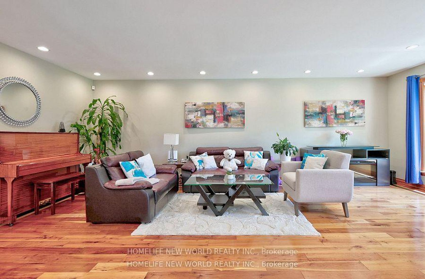 Photo 5 at 7 Sulgrave Crescent, Windfields, Toronto Photo 5 at 7 Sulgrave Crescent, Windfields, Toronto