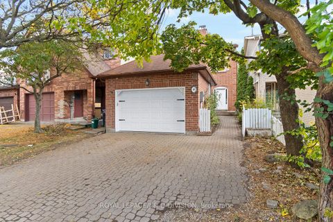 Photo 2 at 49 Esther Crescent, Yorkhill, Vaughan