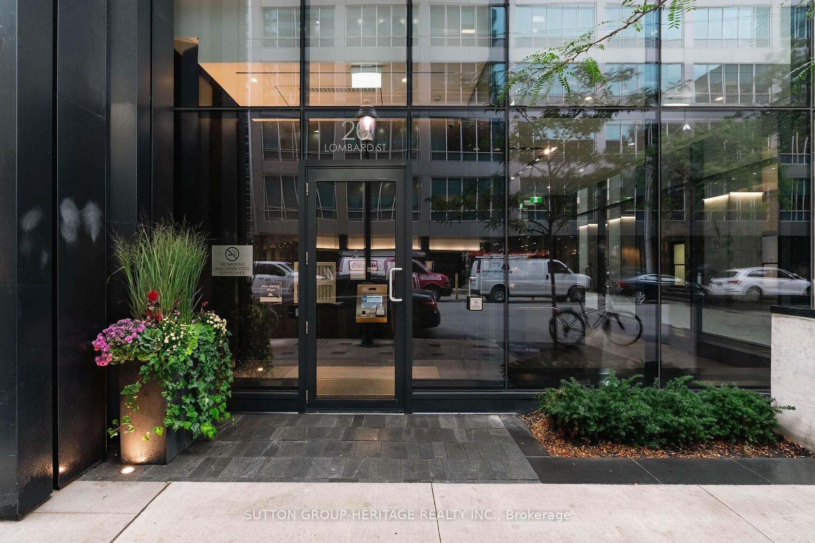 Photo 4 at 4006 - 20 Lombard Street, Yonge Corridor, Toronto Photo 4 at 4006 - 20 Lombard Street, Yonge Corridor, Toronto
