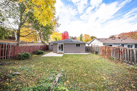 Photo 9 at 109 Meadowbank Road, Leslie Valley, Newmarket